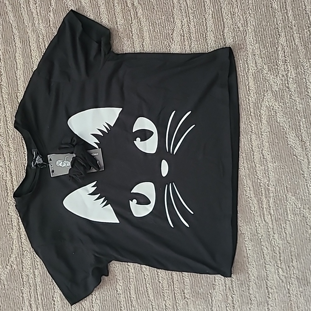 Black Semi Cropped Tshirt
